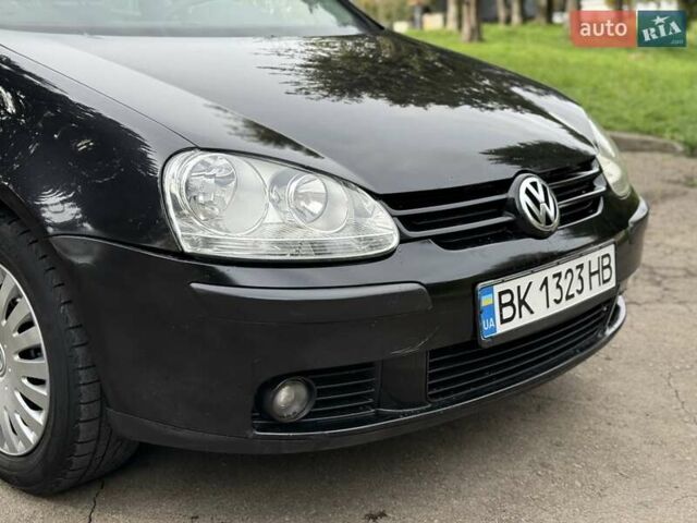 Черный Фольксваген Гольф, объемом двигателя 1.97 л и пробегом 418 тыс. км за 4650 $, фото 14 на Automoto.ua