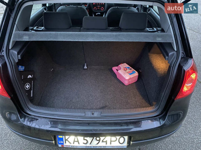 Чорний Фольксваген Гольф, об'ємом двигуна 1.6 л та пробігом 198 тис. км за 5200 $, фото 11 на Automoto.ua