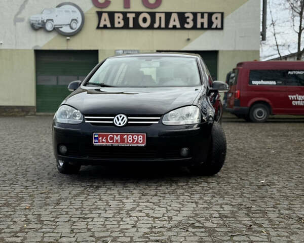 Черный Фольксваген Гольф, объемом двигателя 1.6 л и пробегом 200 тыс. км за 5200 $, фото 13 на Automoto.ua