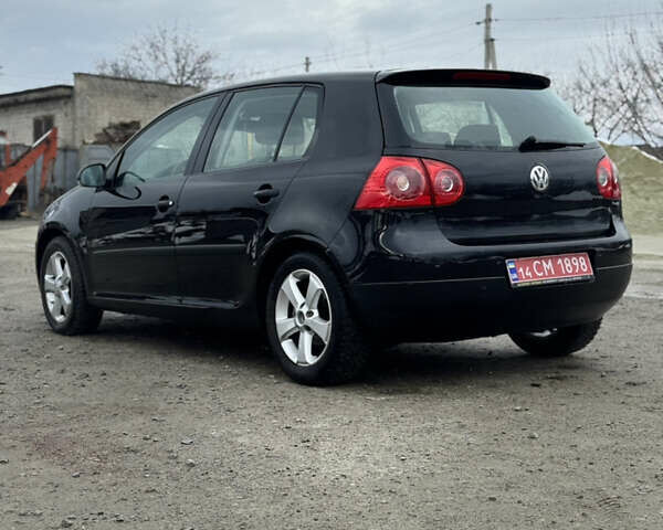 Черный Фольксваген Гольф, объемом двигателя 1.6 л и пробегом 200 тыс. км за 5600 $, фото 6 на Automoto.ua