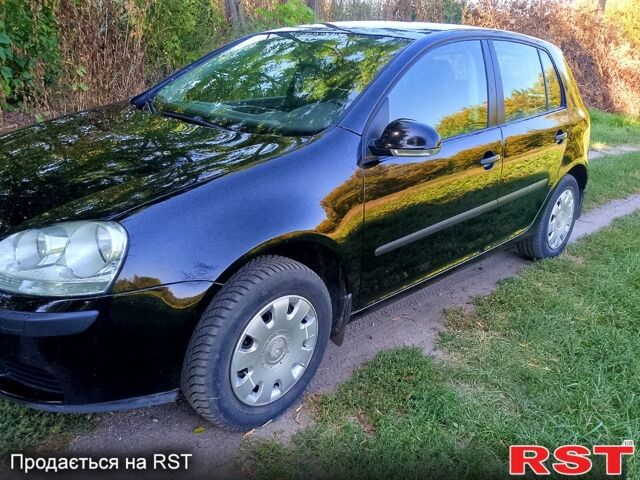 Черный Фольксваген Гольф, объемом двигателя 1.4 л и пробегом 230 тыс. км за 5450 $, фото 1 на Automoto.ua