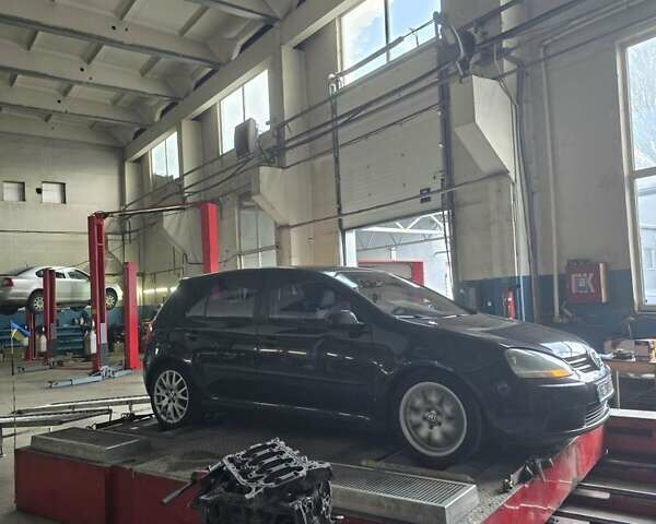 Черный Фольксваген Гольф, объемом двигателя 1.9 л и пробегом 302 тыс. км за 6000 $, фото 4 на Automoto.ua