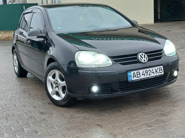 Черный Фольксваген Гольф, объемом двигателя 1.4 л и пробегом 290 тыс. км за 4500 $, фото 4 на Automoto.ua