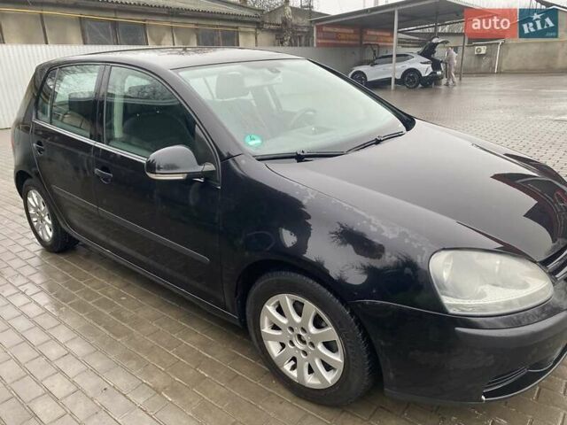 Черный Фольксваген Гольф, объемом двигателя 1.6 л и пробегом 220 тыс. км за 5099 $, фото 5 на Automoto.ua