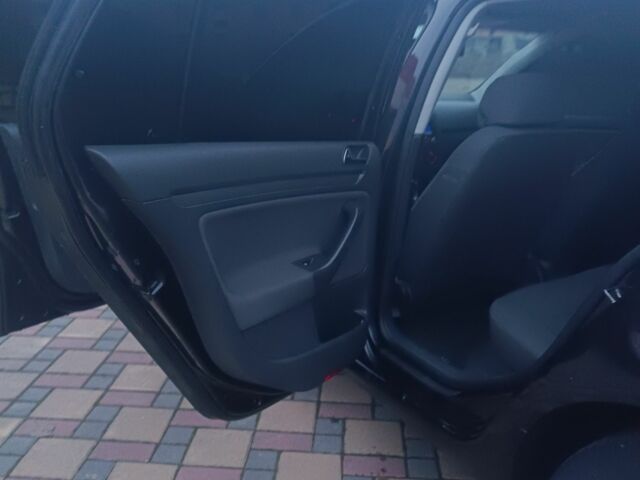 Чорний Фольксваген Гольф, об'ємом двигуна 1.6 л та пробігом 2 тис. км за 5500 $, фото 18 на Automoto.ua