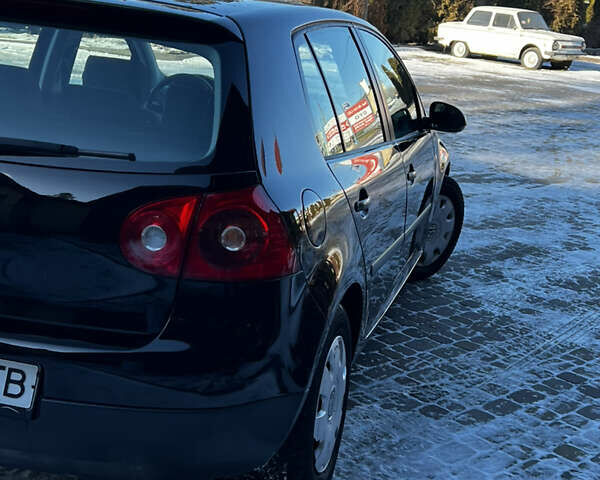 Черный Фольксваген Гольф, объемом двигателя 1.4 л и пробегом 254 тыс. км за 4499 $, фото 6 на Automoto.ua