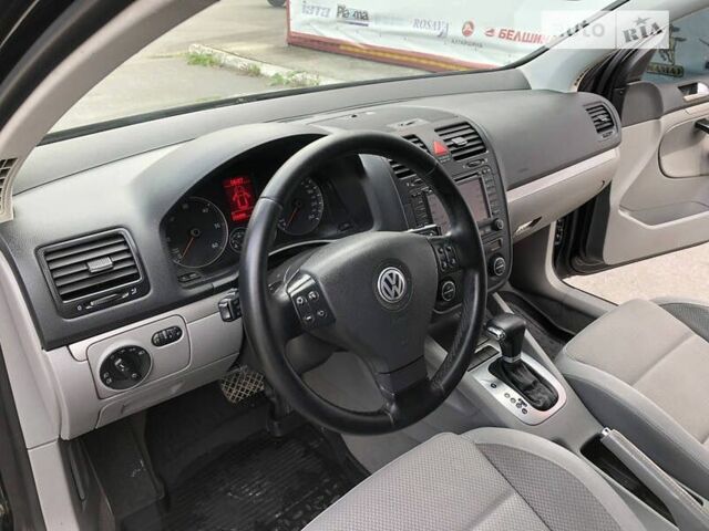 Черный Фольксваген Гольф, объемом двигателя 2 л и пробегом 3 тыс. км за 5800 $, фото 5 на Automoto.ua