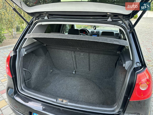 Черный Фольксваген Гольф, объемом двигателя 1.98 л и пробегом 313 тыс. км за 6200 $, фото 27 на Automoto.ua