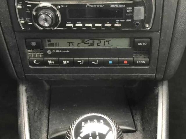 Черный Фольксваген Гольф, объемом двигателя 1.9 л и пробегом 250 тыс. км за 1700 $, фото 13 на Automoto.ua