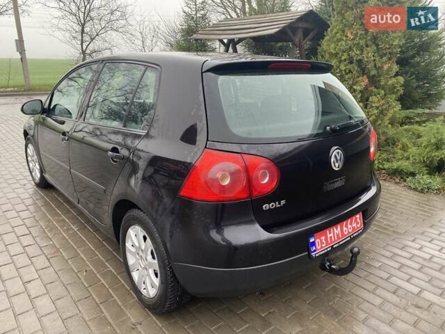 Черный Фольксваген Гольф, объемом двигателя 1.6 л и пробегом 220 тыс. км за 5099 $, фото 11 на Automoto.ua