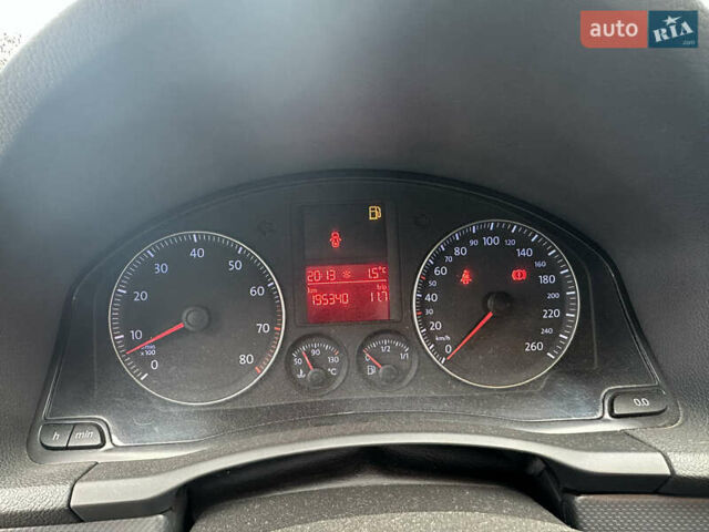 Черный Фольксваген Гольф, объемом двигателя 1.6 л и пробегом 195 тыс. км за 5000 $, фото 13 на Automoto.ua
