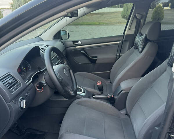 Черный Фольксваген Гольф, объемом двигателя 1.98 л и пробегом 313 тыс. км за 6200 $, фото 13 на Automoto.ua