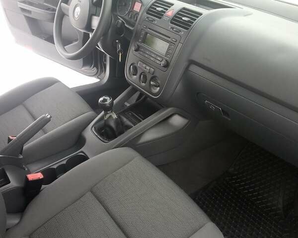 Чорний Фольксваген Гольф, об'ємом двигуна 1.4 л та пробігом 200 тис. км за 4900 $, фото 9 на Automoto.ua