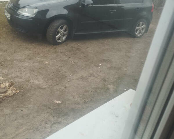 Черный Фольксваген Гольф, объемом двигателя 1.6 л и пробегом 245 тыс. км за 5400 $, фото 22 на Automoto.ua