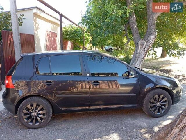 Черный Фольксваген Гольф, объемом двигателя 1.6 л и пробегом 251 тыс. км за 6200 $, фото 5 на Automoto.ua