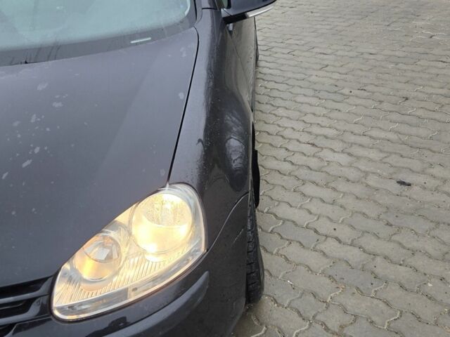 Черный Фольксваген Гольф, объемом двигателя 1.4 л и пробегом 220 тыс. км за 5600 $, фото 6 на Automoto.ua