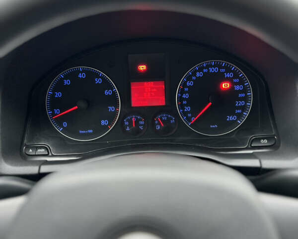 Чорний Фольксваген Гольф, об'ємом двигуна 1.6 л та пробігом 200 тис. км за 5200 $, фото 12 на Automoto.ua