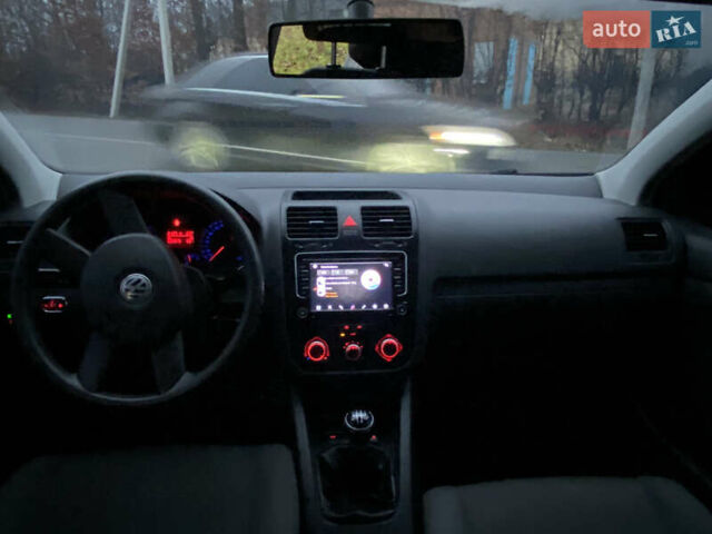 Чорний Фольксваген Гольф, об'ємом двигуна 1.9 л та пробігом 281 тис. км за 6200 $, фото 10 на Automoto.ua