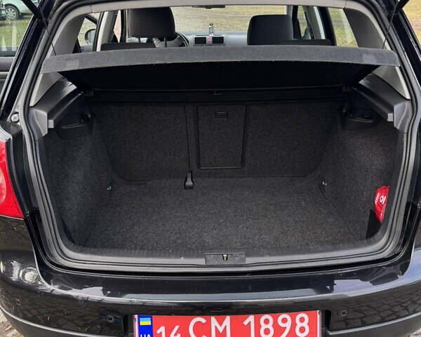 Черный Фольксваген Гольф, объемом двигателя 1.6 л и пробегом 200 тыс. км за 5200 $, фото 39 на Automoto.ua