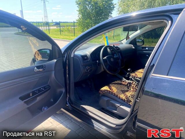 Чорний Фольксваген Гольф, об'ємом двигуна 1.4 л та пробігом 269 тис. км за 5199 $, фото 6 на Automoto.ua