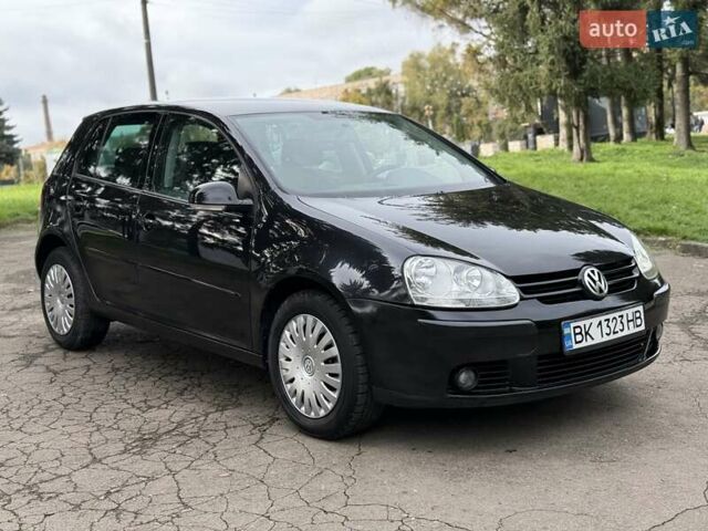 Черный Фольксваген Гольф, объемом двигателя 1.97 л и пробегом 418 тыс. км за 4650 $, фото 13 на Automoto.ua