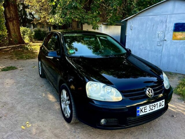 Чорний Фольксваген Гольф, об'ємом двигуна 1.4 л та пробігом 250 тис. км за 5600 $, фото 1 на Automoto.ua