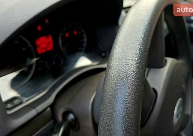 Чорний Фольксваген Гольф, об'ємом двигуна 1.6 л та пробігом 221 тис. км за 7399 $, фото 42 на Automoto.ua