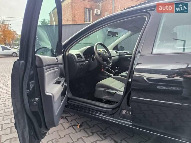 Чорний Фольксваген Гольф, об'ємом двигуна 1.39 л та пробігом 280 тис. км за 5600 $, фото 35 на Automoto.ua