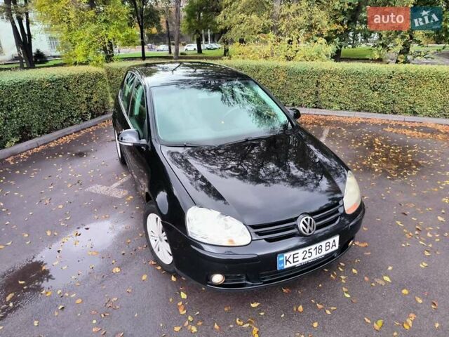 Чорний Фольксваген Гольф, об'ємом двигуна 1.39 л та пробігом 280 тис. км за 5600 $, фото 24 на Automoto.ua