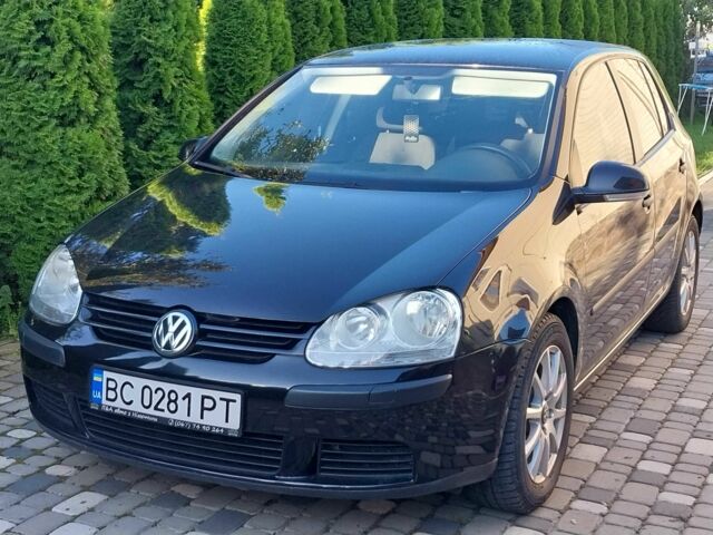 Черный Фольксваген Гольф, объемом двигателя 1.6 л и пробегом 223 тыс. км за 6400 $, фото 2 на Automoto.ua