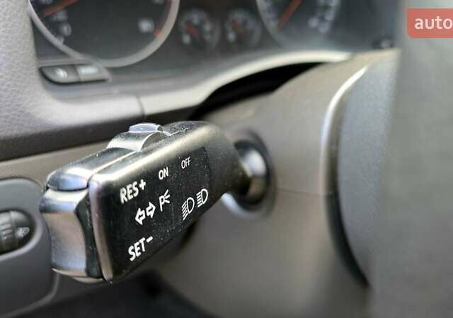 Чорний Фольксваген Гольф, об'ємом двигуна 1.6 л та пробігом 221 тис. км за 7399 $, фото 41 на Automoto.ua