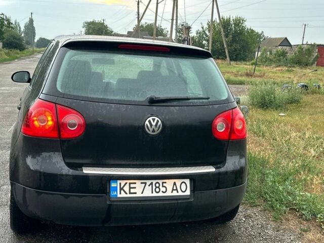 Черный Фольксваген Гольф, объемом двигателя 1.4 л и пробегом 220 тыс. км за 5200 $, фото 4 на Automoto.ua