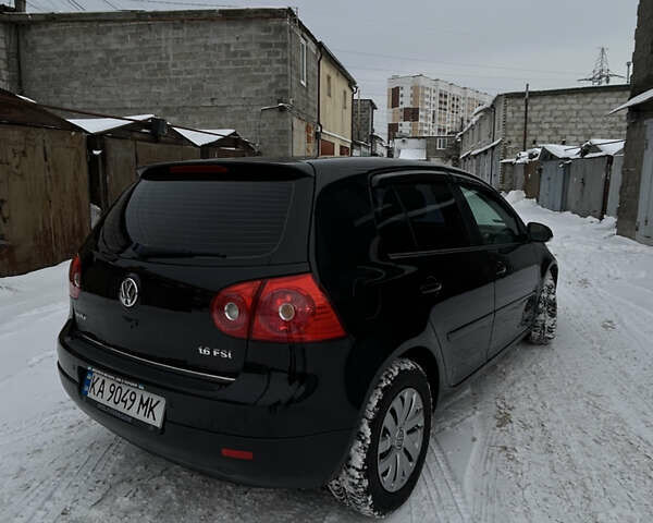 Черный Фольксваген Гольф, объемом двигателя 1.6 л и пробегом 252 тыс. км за 6500 $, фото 2 на Automoto.ua