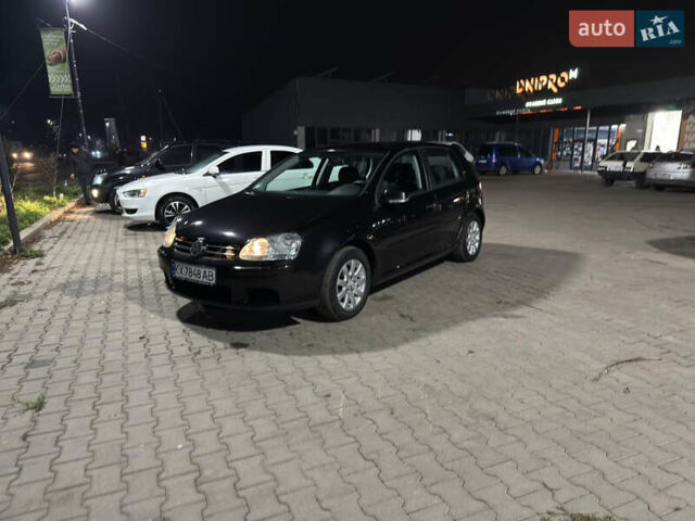 Чорний Фольксваген Гольф, об'ємом двигуна 1.4 л та пробігом 256 тис. км за 5800 $, фото 22 на Automoto.ua