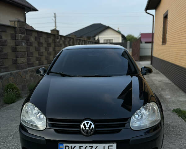 Черный Фольксваген Гольф, объемом двигателя 1.4 л и пробегом 266 тыс. км за 4800 $, фото 1 на Automoto.ua