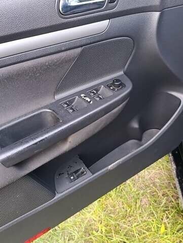 Чорний Фольксваген Гольф, об'ємом двигуна 2 л та пробігом 273 тис. км за 5400 $, фото 3 на Automoto.ua