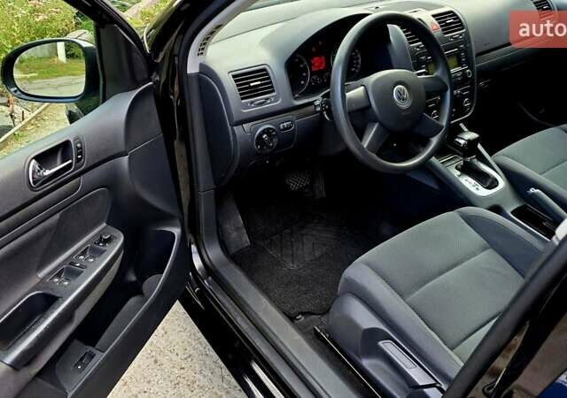 Чорний Фольксваген Гольф, об'ємом двигуна 1.6 л та пробігом 221 тис. км за 7399 $, фото 38 на Automoto.ua