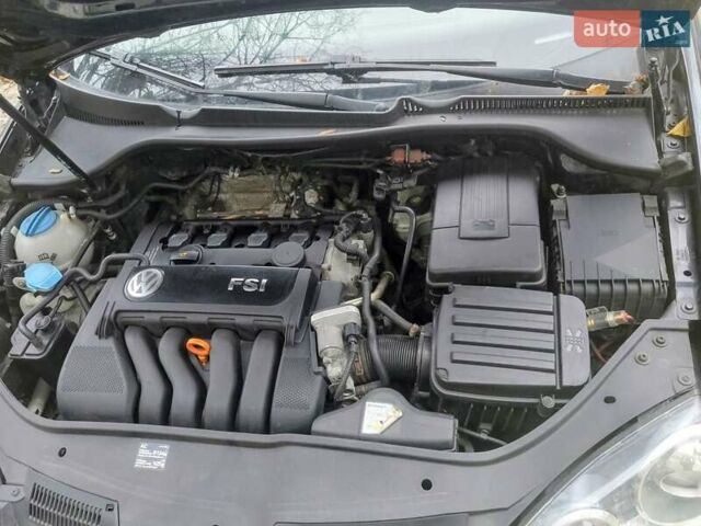 Черный Фольксваген Гольф, объемом двигателя 2 л и пробегом 230 тыс. км за 6500 $, фото 6 на Automoto.ua