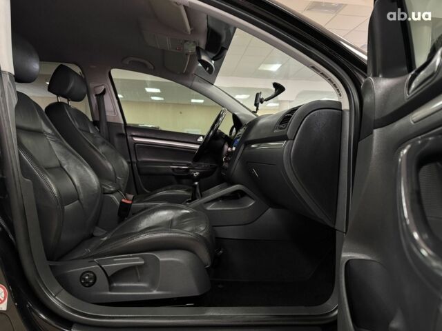 Чорний Фольксваген Гольф, об'ємом двигуна 0 л та пробігом 205 тис. км за 6500 $, фото 6 на Automoto.ua