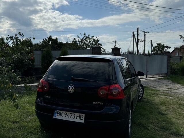 Черный Фольксваген Гольф, объемом двигателя 2 л и пробегом 300 тыс. км за 7950 $, фото 1 на Automoto.ua