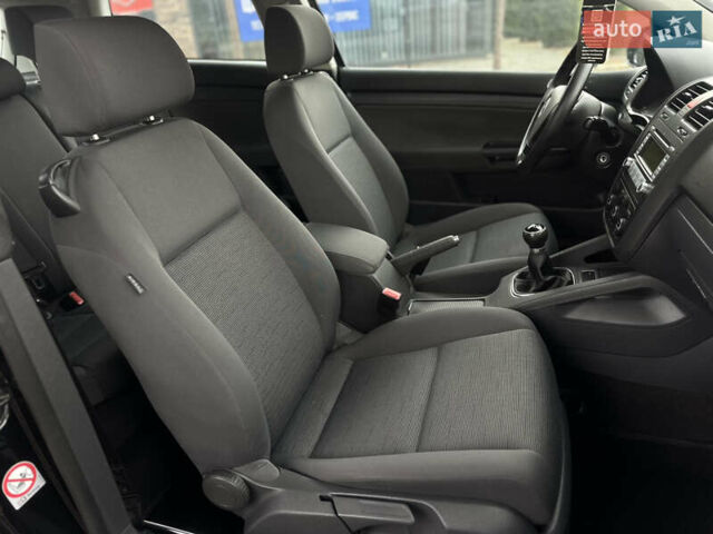 Чорний Фольксваген Гольф, об'ємом двигуна 1.4 л та пробігом 237 тис. км за 5100 $, фото 41 на Automoto.ua