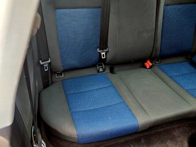 Чорний Фольксваген Гольф, об'ємом двигуна 1.4 л та пробігом 290 тис. км за 3999 $, фото 7 на Automoto.ua