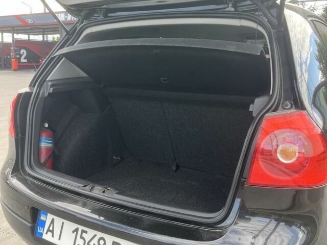 Черный Фольксваген Гольф, объемом двигателя 1.6 л и пробегом 211 тыс. км за 5400 $, фото 15 на Automoto.ua