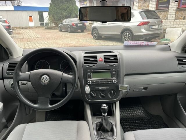 Черный Фольксваген Гольф, объемом двигателя 1.6 л и пробегом 249 тыс. км за 5500 $, фото 20 на Automoto.ua