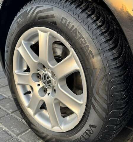 Черный Фольксваген Гольф, объемом двигателя 1.6 л и пробегом 137 тыс. км за 7000 $, фото 19 на Automoto.ua