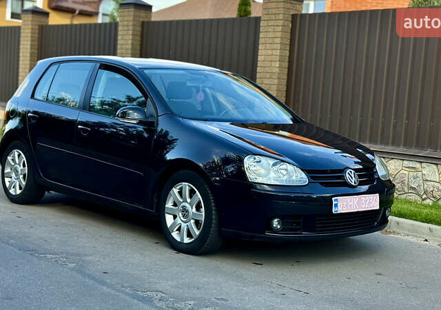 Черный Фольксваген Гольф, объемом двигателя 1.6 л и пробегом 215 тыс. км за 6500 $, фото 6 на Automoto.ua
