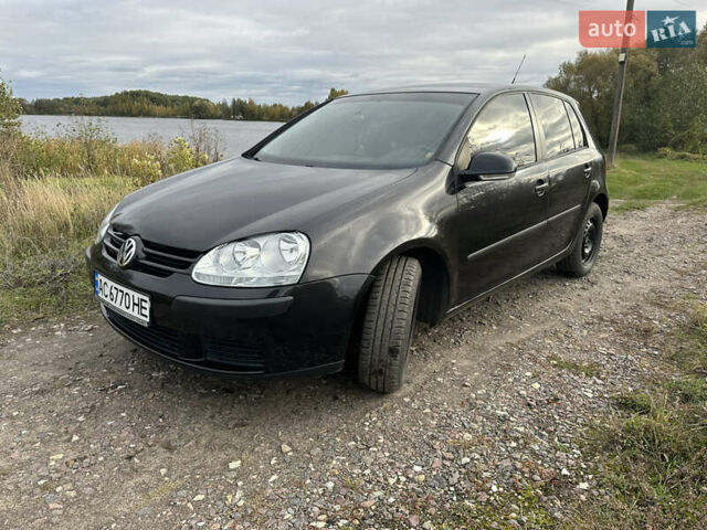 Черный Фольксваген Гольф, объемом двигателя 1.39 л и пробегом 121 тыс. км за 5150 $, фото 6 на Automoto.ua