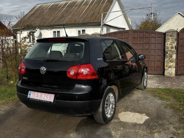 Черный Фольксваген Гольф, объемом двигателя 1.4 л и пробегом 250 тыс. км за 4650 $, фото 5 на Automoto.ua