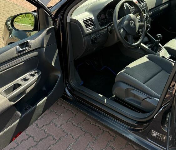 Чорний Фольксваген Гольф, об'ємом двигуна 1.4 л та пробігом 195 тис. км за 4600 $, фото 7 на Automoto.ua