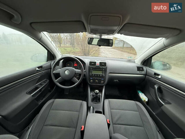 Чорний Фольксваген Гольф, об'ємом двигуна 1.4 л та пробігом 256 тис. км за 5800 $, фото 13 на Automoto.ua